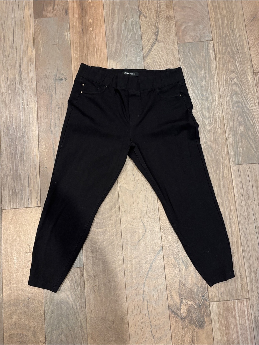 Liverpool Black Cropped Pull-On Skinny Jeans